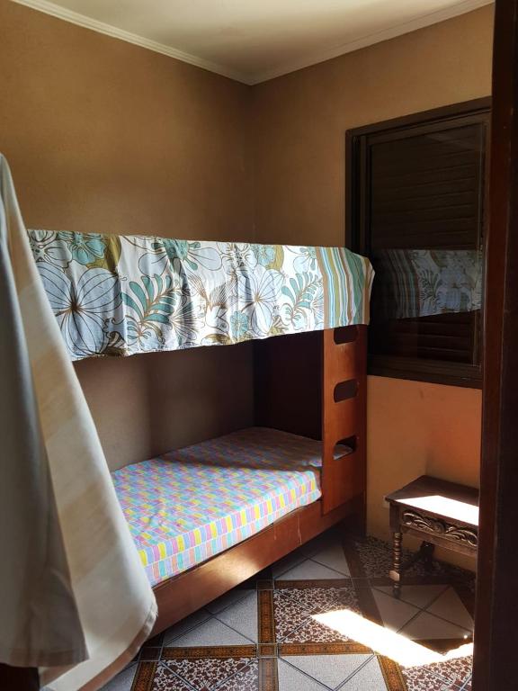  Apartamento - Enseada - Espaçoso e confortável