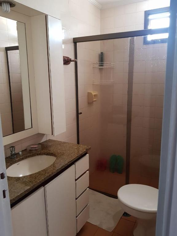  Apartamento - Enseada - Espaçoso e confortável