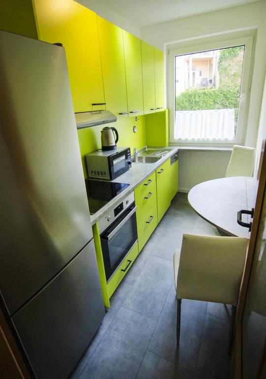 Ringeltaube – Wohnen wie zu Hause - 3-Zimmer-Apartment (ca. 197 Ft²) AM Engelnberg 10