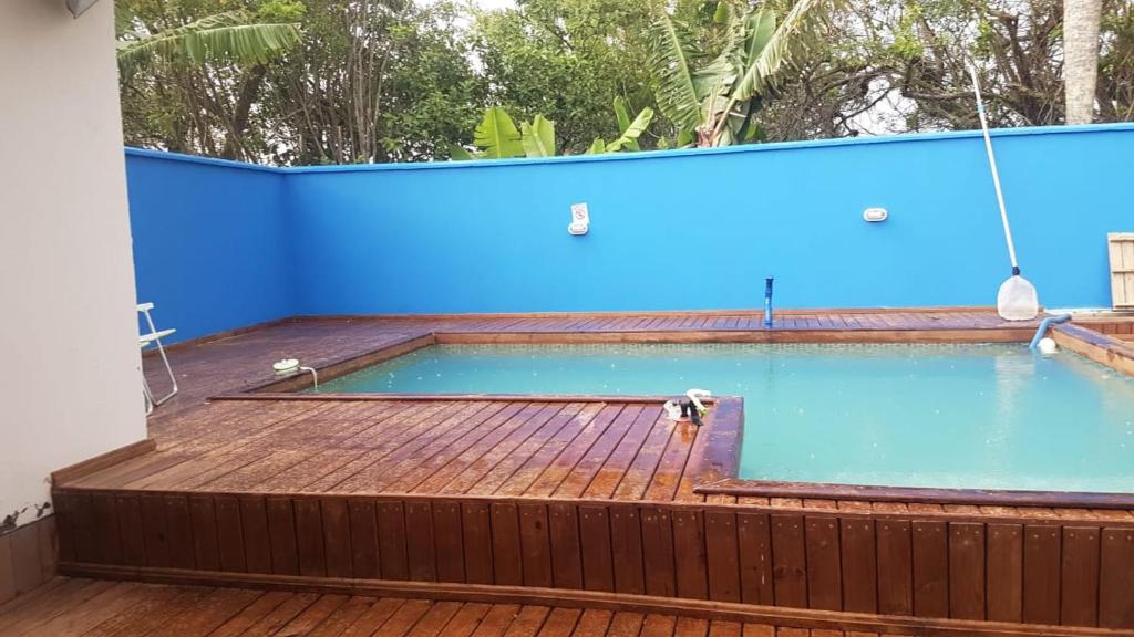  Casa com piscina