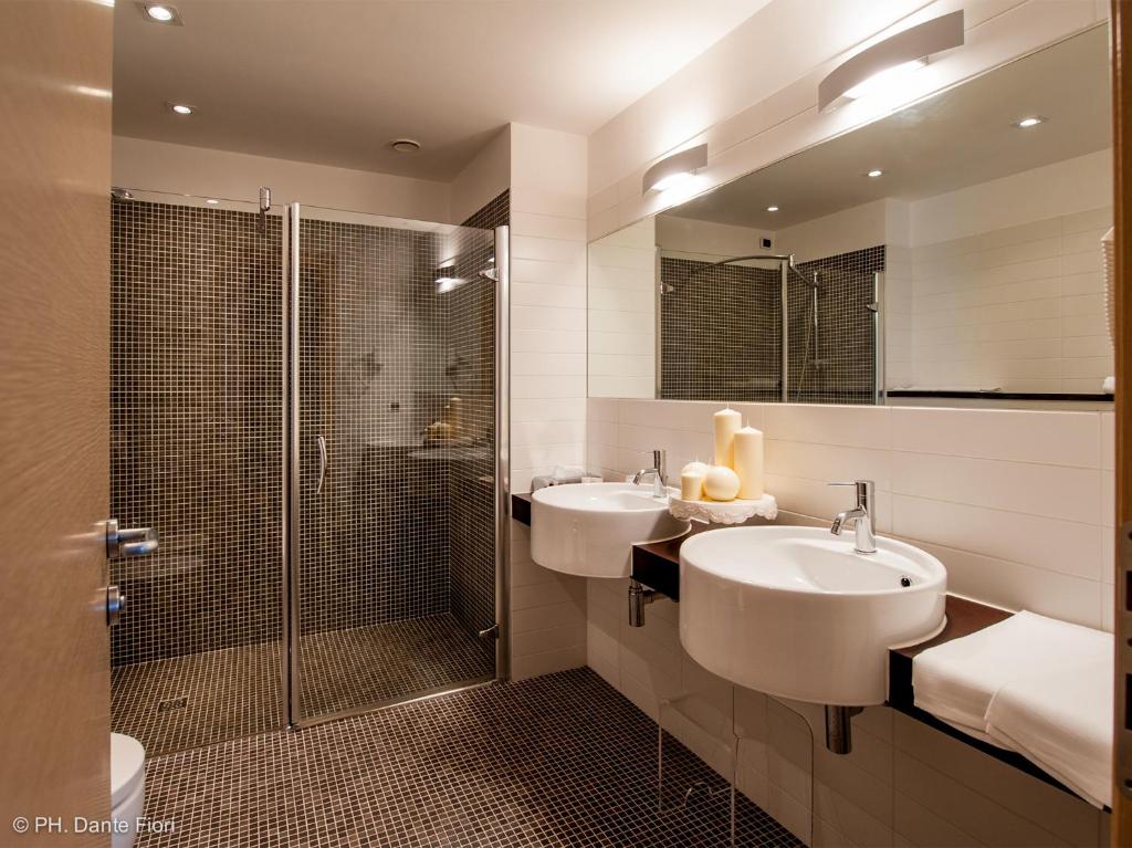 Koupelna v ubytování Schio Hotel