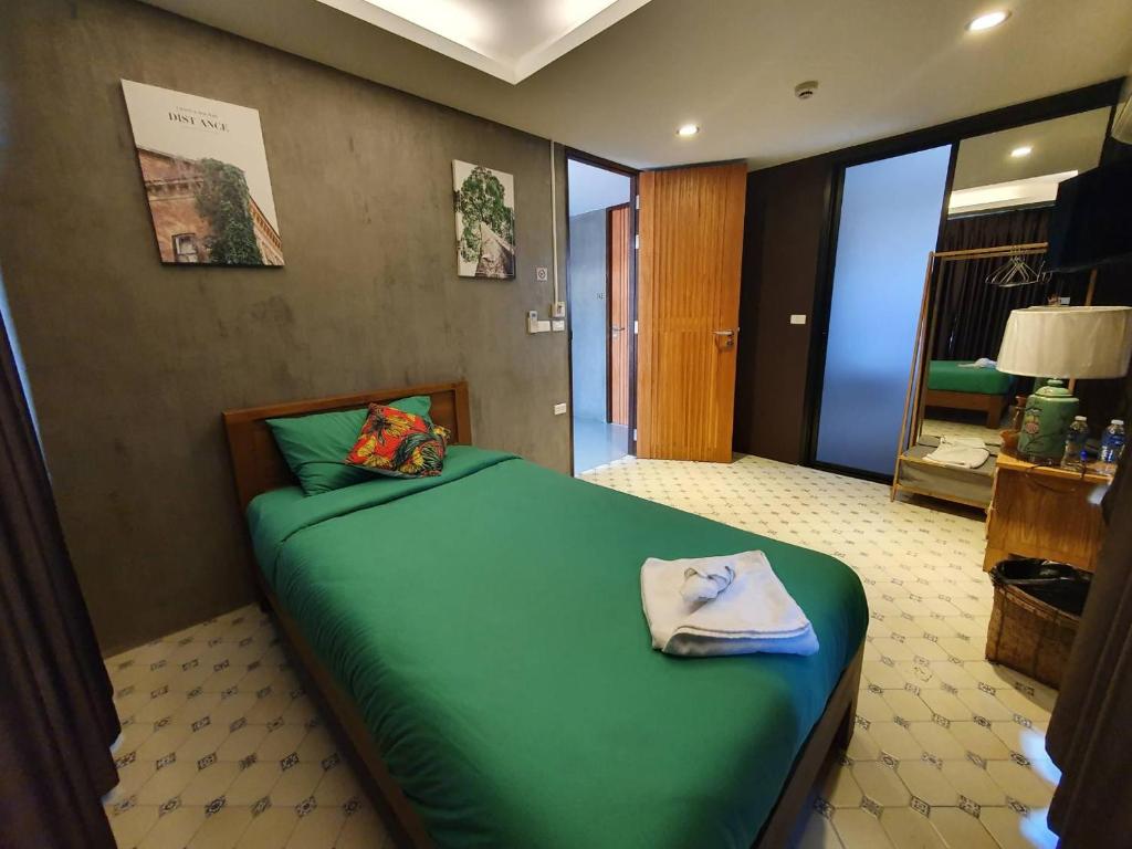 Baan Wualamphong บ้านวัวลำพอง - 