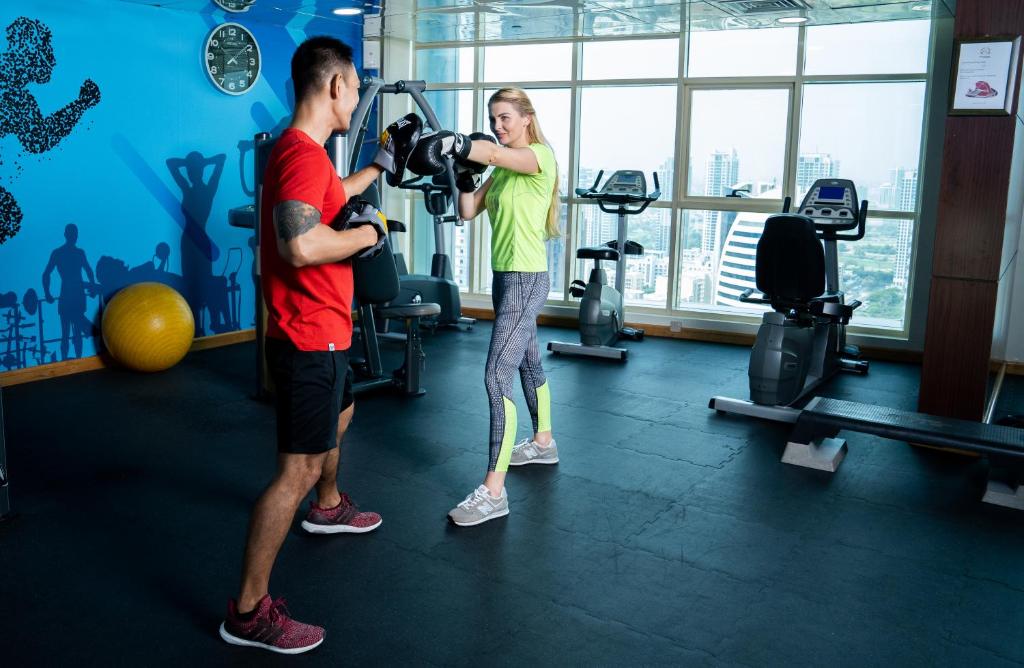 First Central Hotel Suites - Resim 42