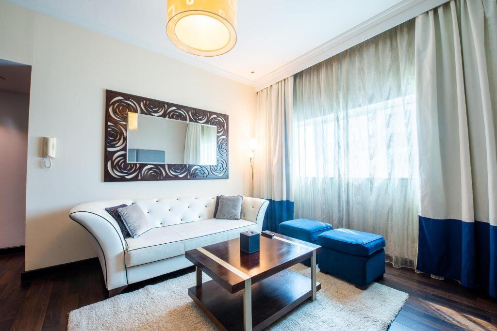 First Central Hotel Suites - Resim 21