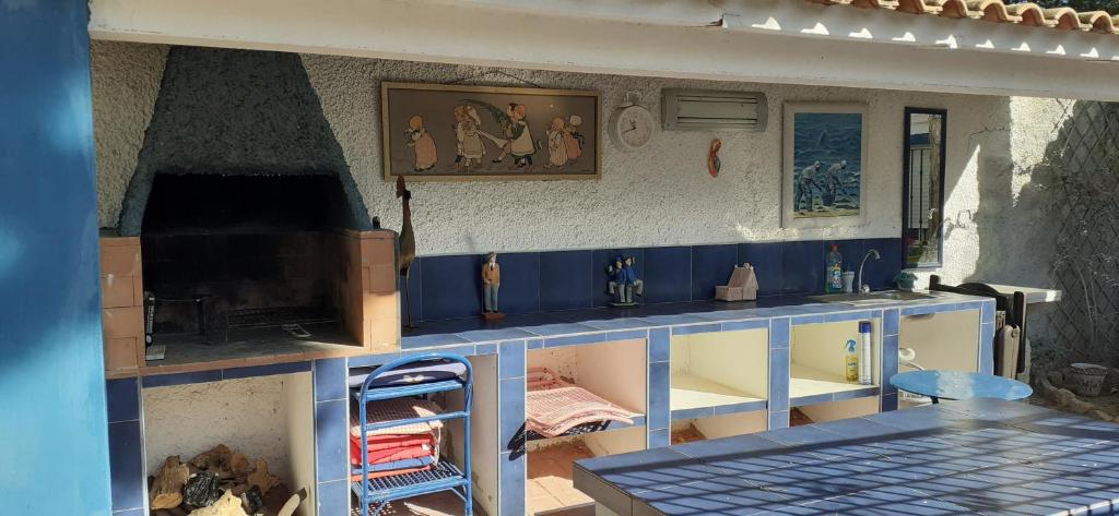 A seating area at la casita de invitados