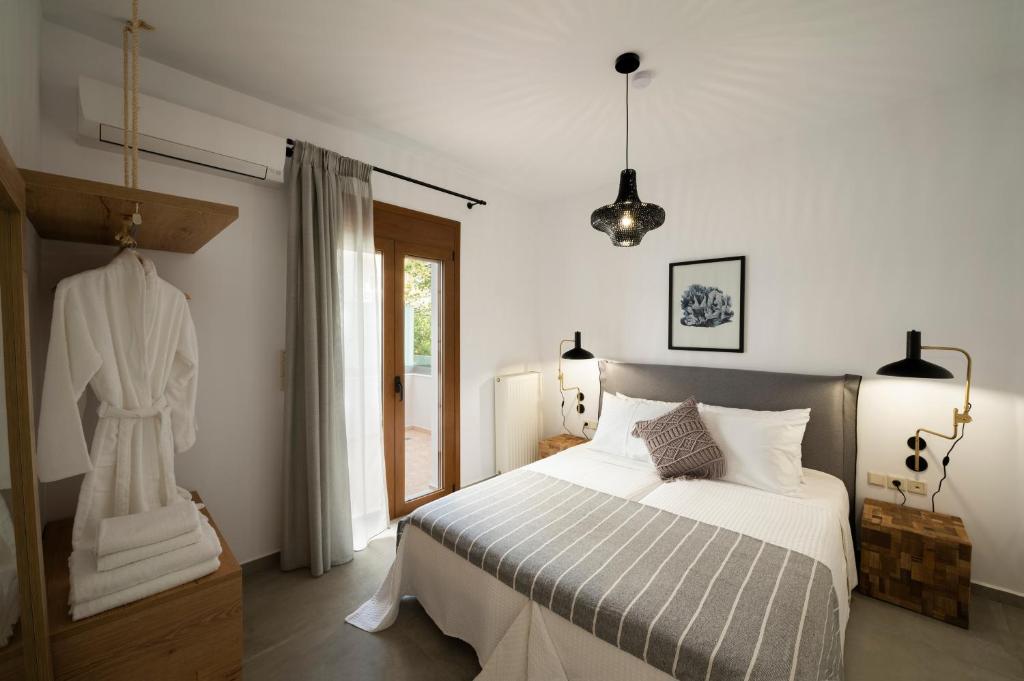 Łóżko lub łóżka w pokoju w obiekcie Zen Luxury Home, Family Sea Escape!