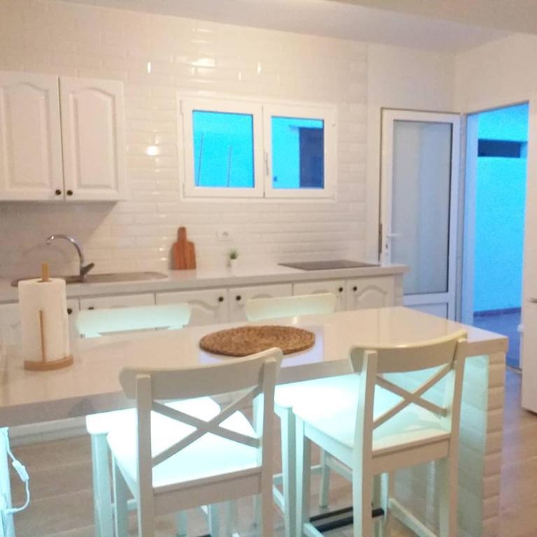 Kuchyň nebo kuchyňský kout v ubytování Apartamento Margarita