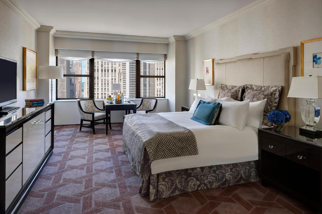 Cama ou camas em um quarto em Lotte New York Palace