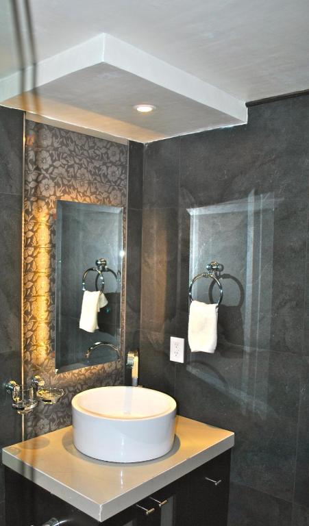 Business Suites SG - Grande Appartamento Con Una Camera Da Letto