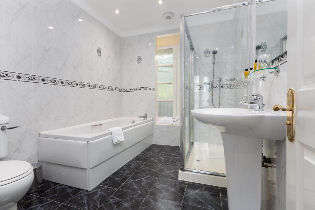 Burn How Garden Hotel - Bowness on Windermere - Resim 12