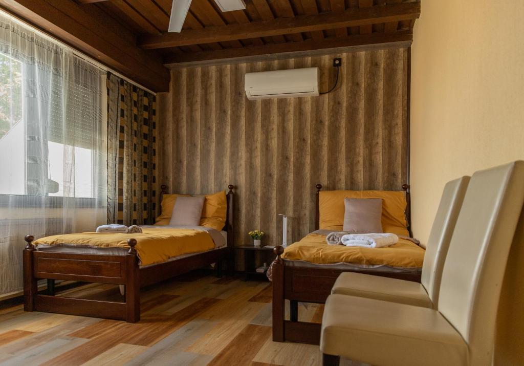 Fortuna Vendégház - Chambre Double Ou Jumelle Avec Salle De Bain Partagée