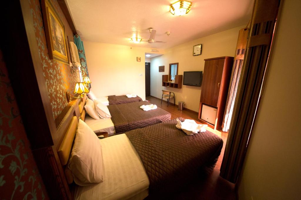 
Deluxe Triple Room
