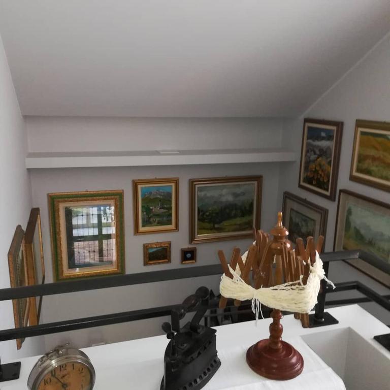 Jedlo v ubytovaní bed & breakfast alebo blízkom okolí