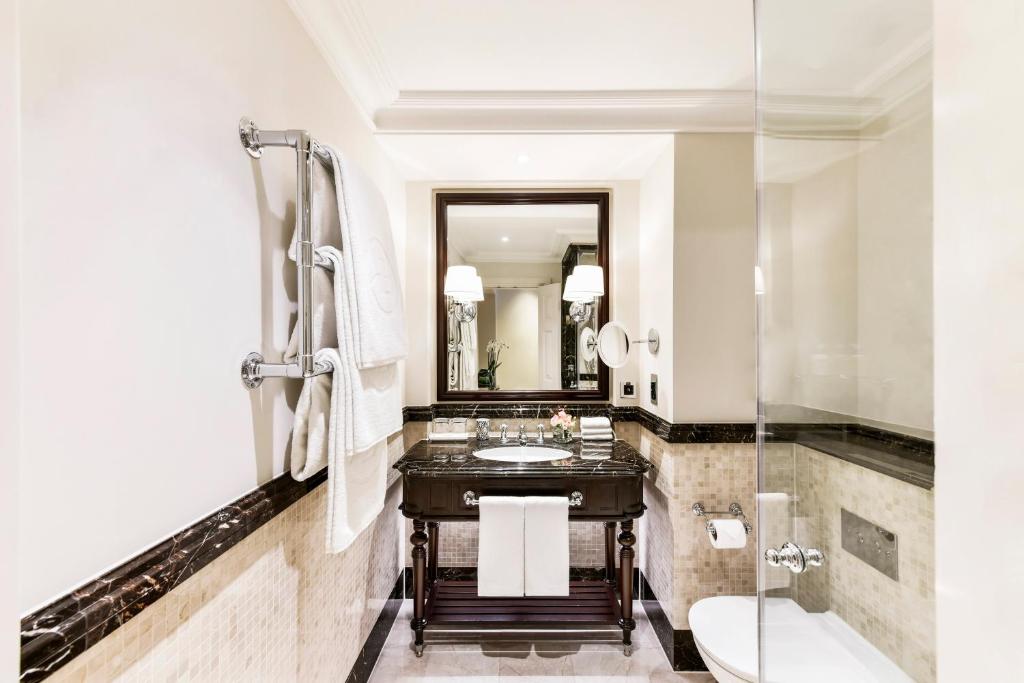 The Langham London - Resim 22