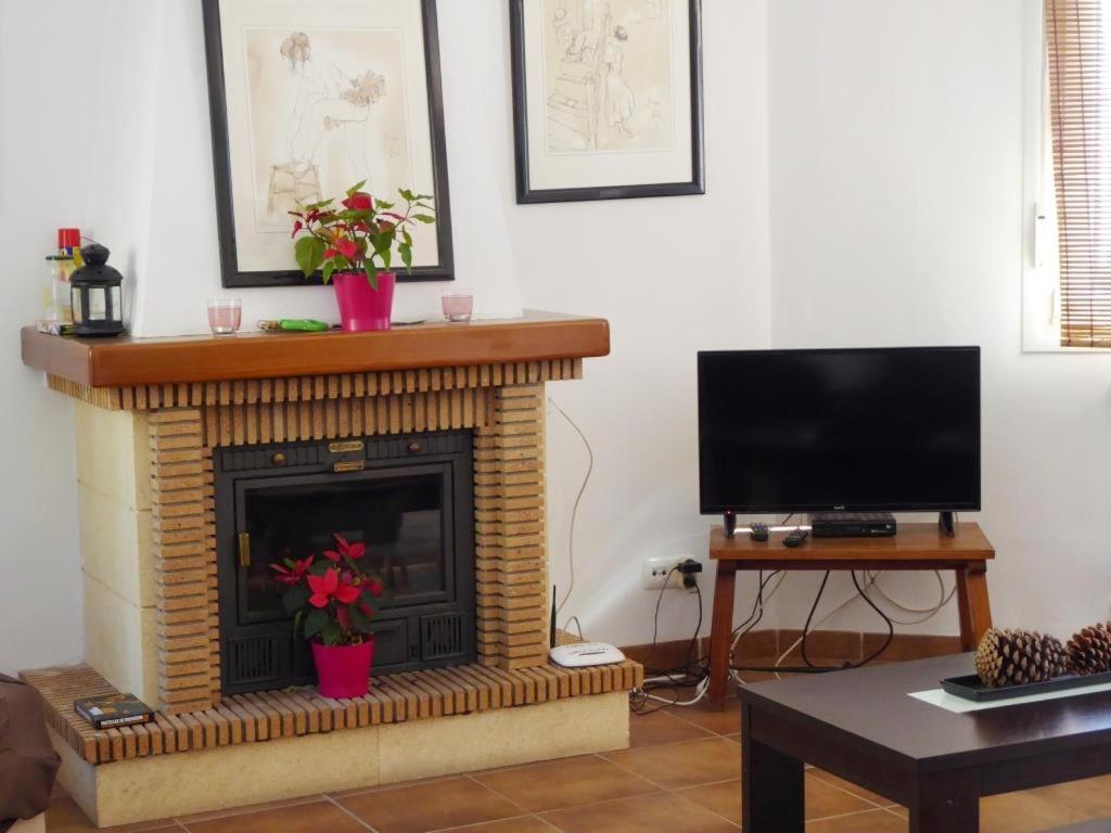 TV a/nebo společenská místnost v ubytování Casa Soleada