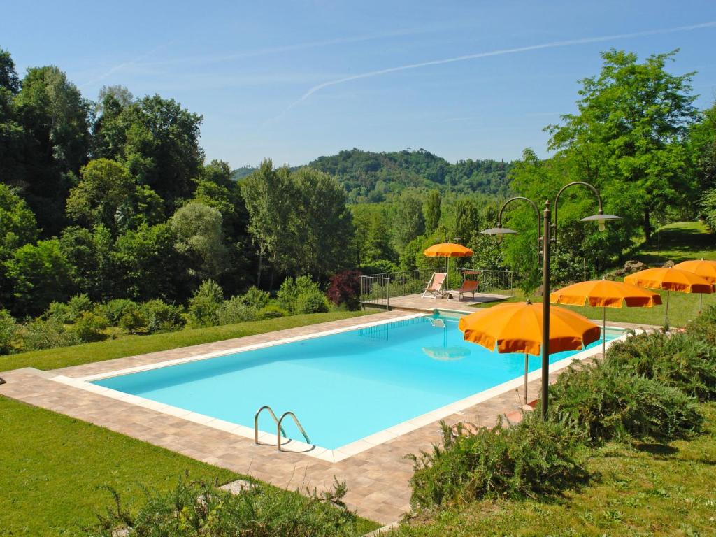 Bazén v ubytovaní Holiday Home La Gora by Interhome alebo v jeho blízkosti