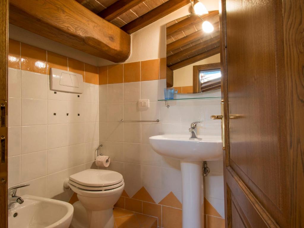 Kúpeľňa v ubytovaní Holiday Home La Gora by Interhome