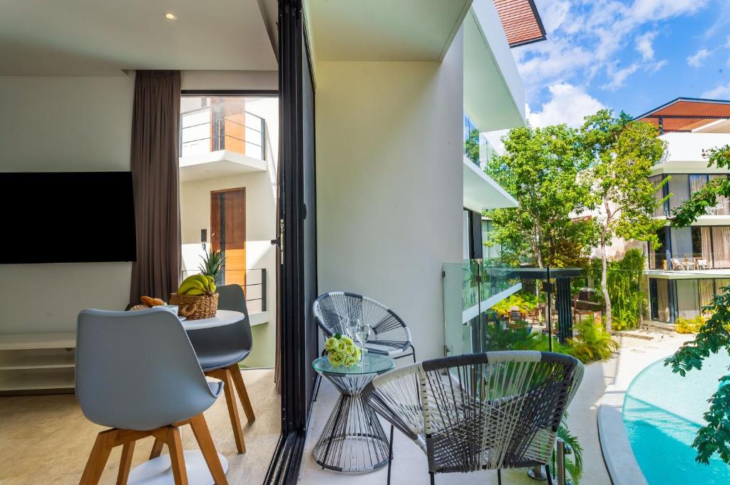 Hotel-style room in condominium with gym and spa included - Studio Apartment