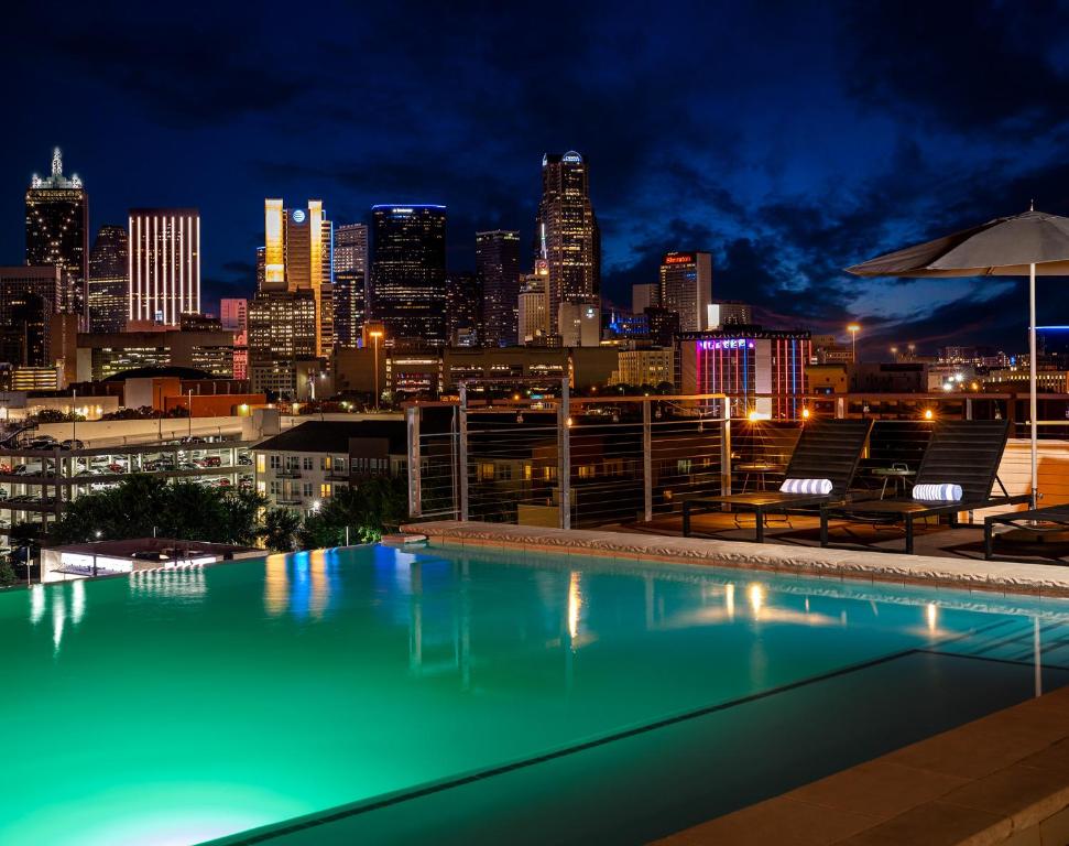 Canvas Hotel Dallas photo