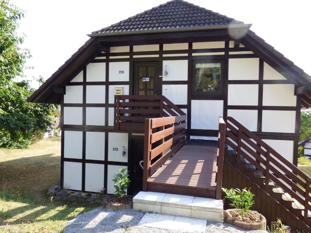 Zahrada ubytování Apartment in Frankenau with terrace