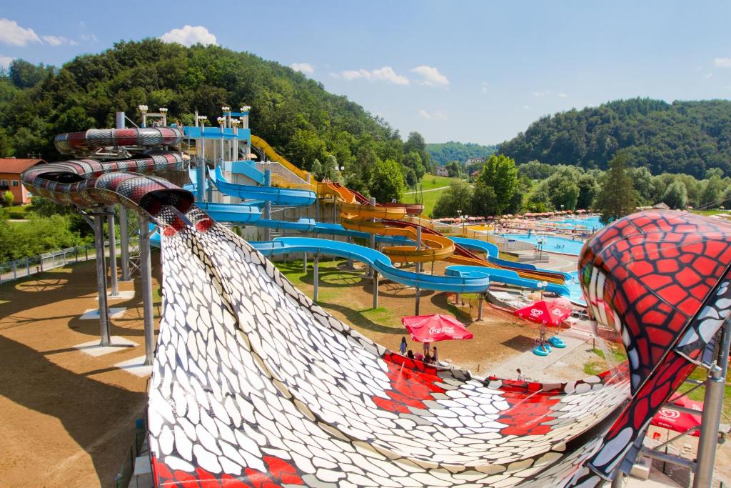 Bazén v ubytování Terme Olimia - Hotel Breza nebo v jeho okolí