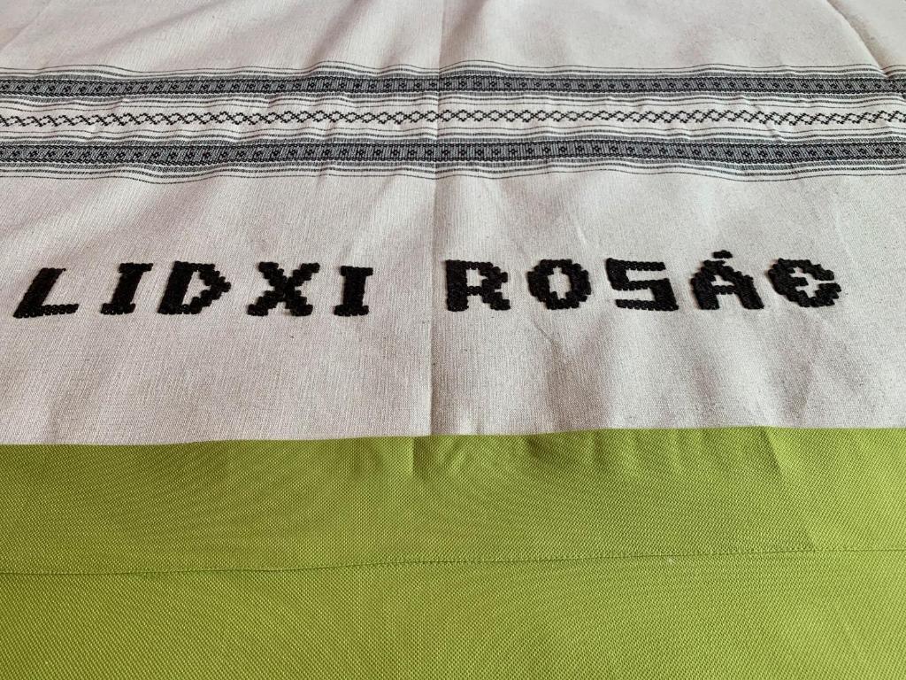 Postel nebo postele na pokoji v ubytování Lidxi Rosae
