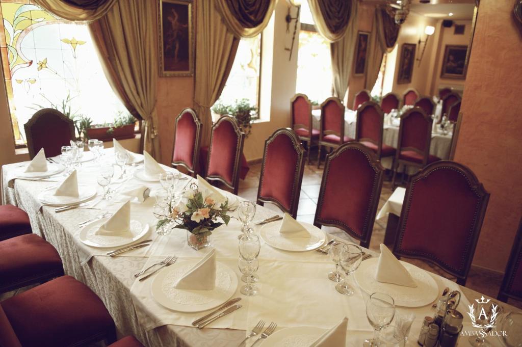 Ambassador Hotel - Resim 26