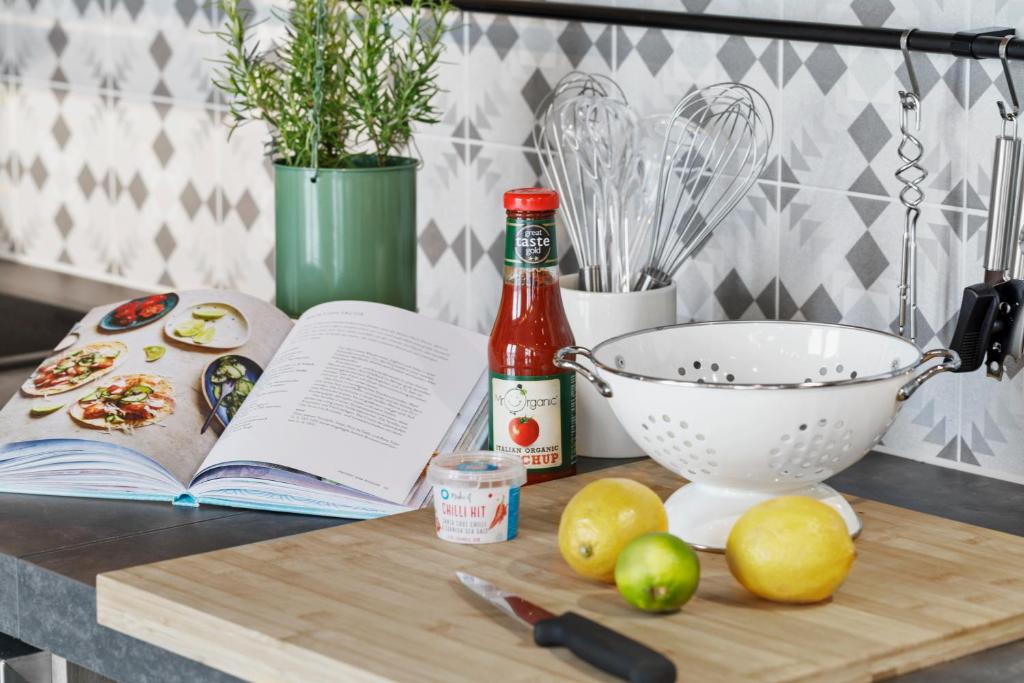 Stay KooooK Bern Wankdorf - Online Check In - Resim 9