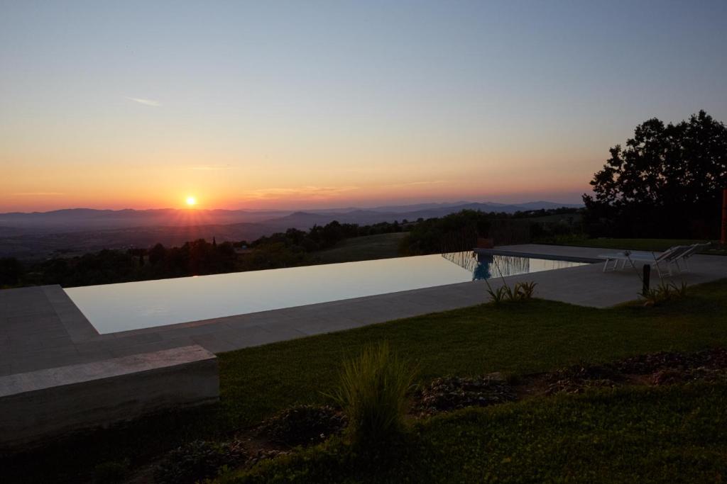 Bazén v ubytování Grandono Agriturismo in Maremma nebo v jeho okolí