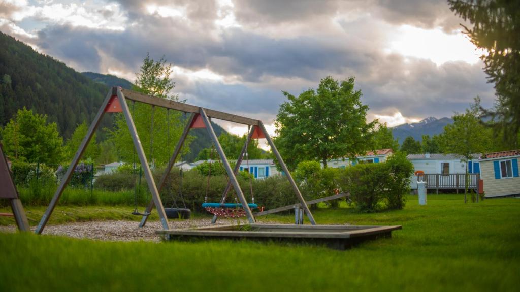camping aufbewahrung Klappbare Camping Aufbewahrungsbox mit Metallrahmen – Organizer für Outdoor  Zubehör
