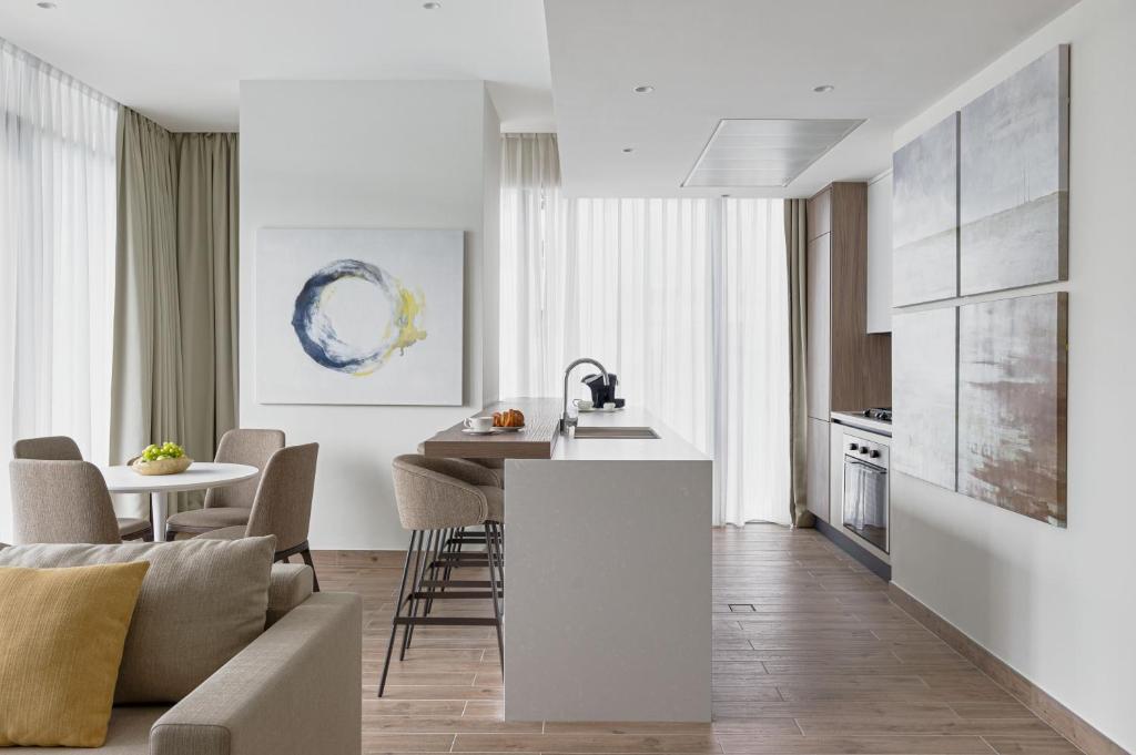 Jumeirah Living Marina Gate Dubai - Resim 28