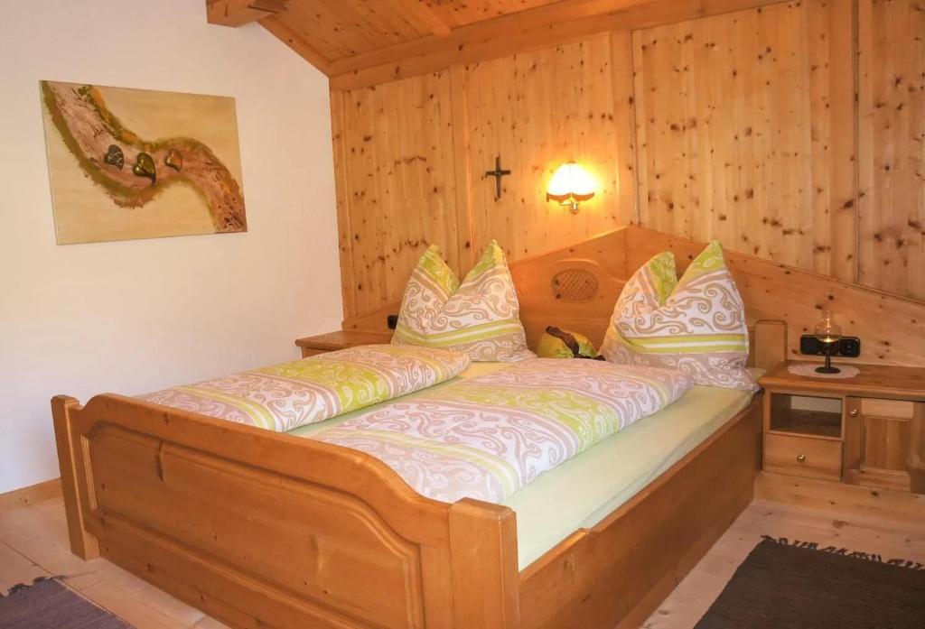 Łóżko lub łóżka w pokoju w obiekcie Rosas Ferienwohnung