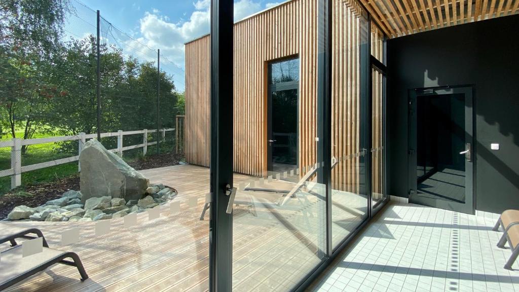 Balkón nebo terasa v ubytování TEE ROOM Čeladná & wellness