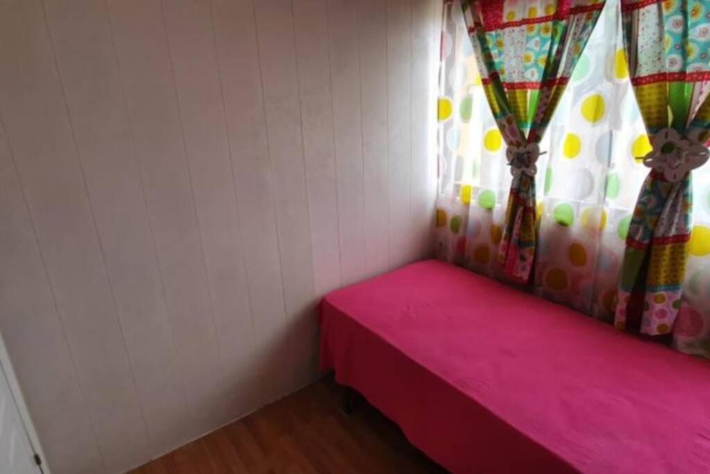 Fotografie z fotogalerie ubytování Amplio apart con WI-FI y Aire Acondicionado para descansar y relajarse v destinaci Chiclana de la Frontera
