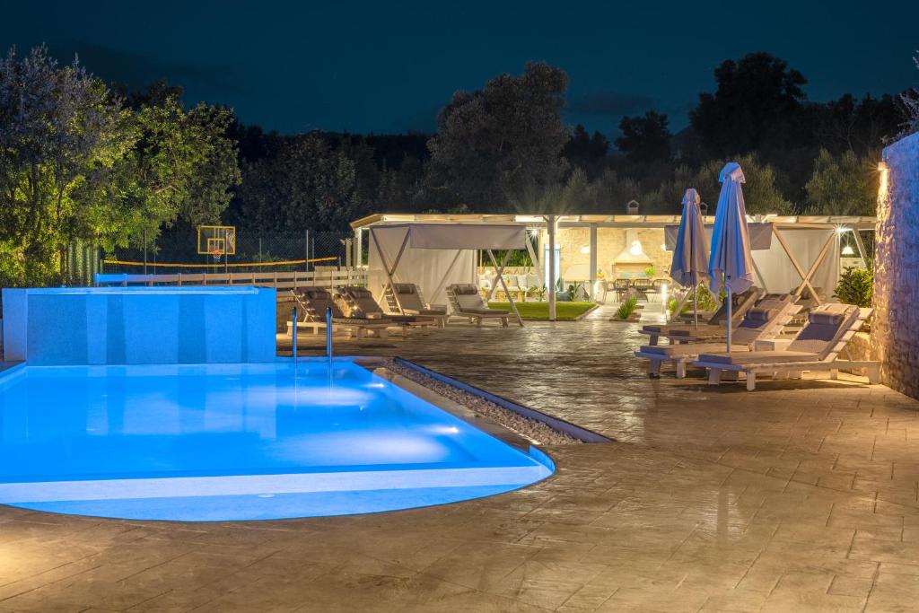 Bazén v ubytování Olivia Villa, Celestial haven of luxury, By ThinkVilla nebo v jeho okolí