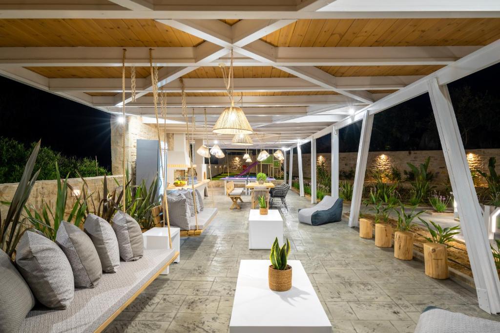 Posezení v ubytování Olivia Villa, Celestial haven of luxury, By ThinkVilla