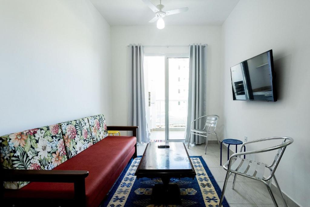  Conforto e lazer a quatro quadras da Praia Grande