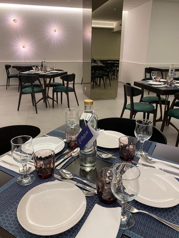 Restaurace v ubytování Apulia Praia Hotel