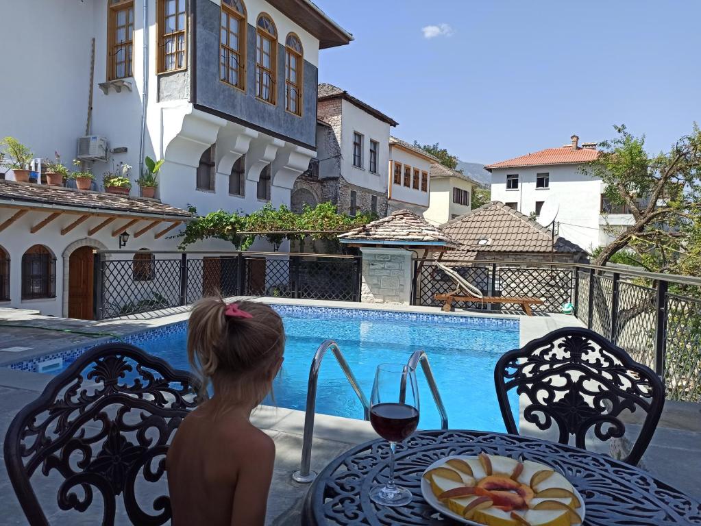 Piscina a Boutique Hotel Praga o a prop