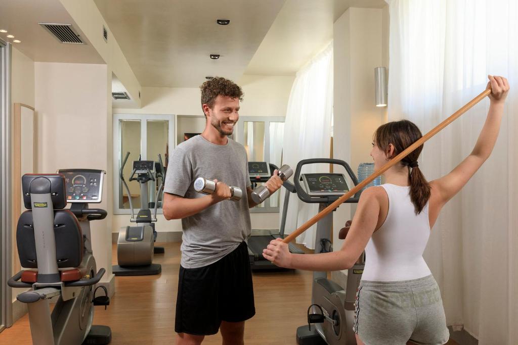 Fitness centrum a/nebo fitness zařízení v ubytování Towers Hotel Stabiae Sorrento Coast