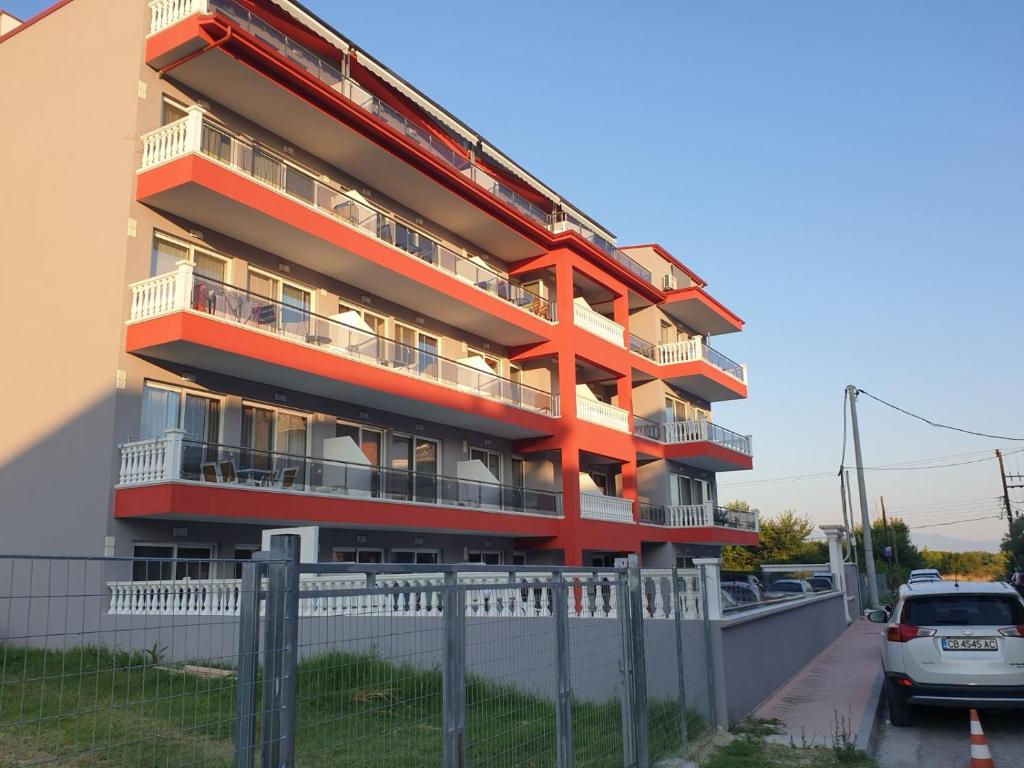 Budynek, w którym mieści się apartament