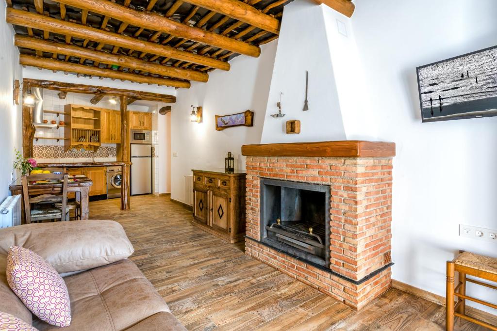 Posedenie v ubytovaní Apartamentos Entre Senderos