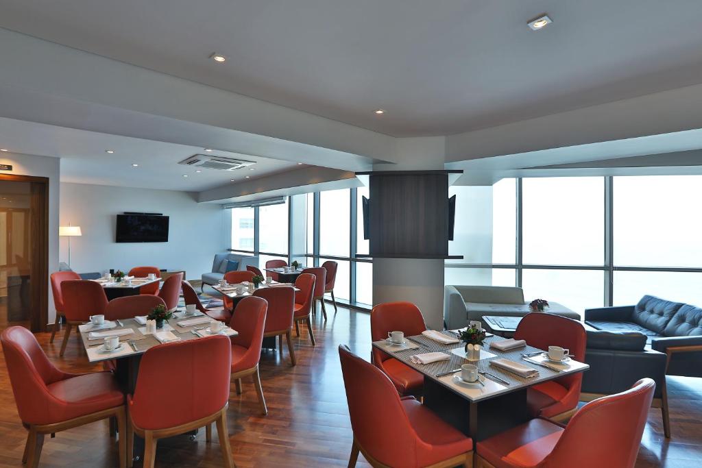 TV a/nebo společenská místnost v ubytování Hotel InterContinental Cartagena by IHG