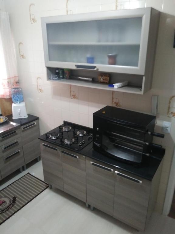  Apartamento com 02 Dormitórios bem mobiliado