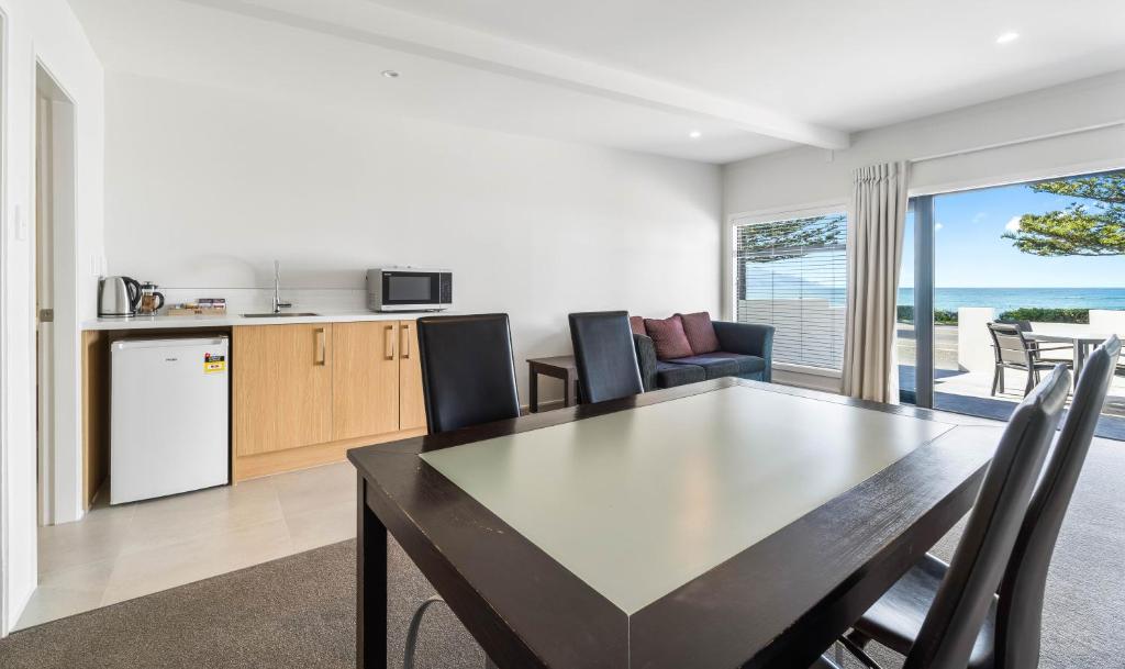 Kuchyň nebo kuchyňský kout v ubytování Kaikoura Beach Motel