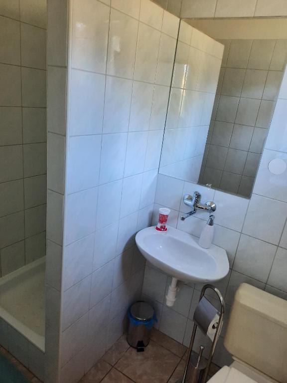 Villa Zarra - Standard Double Room