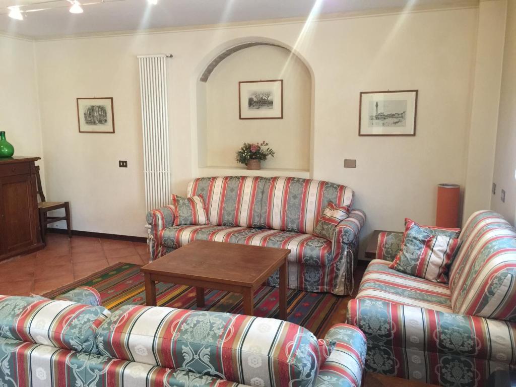 Agriturismo Corte Bebbi - Three-Bedroom Apartment