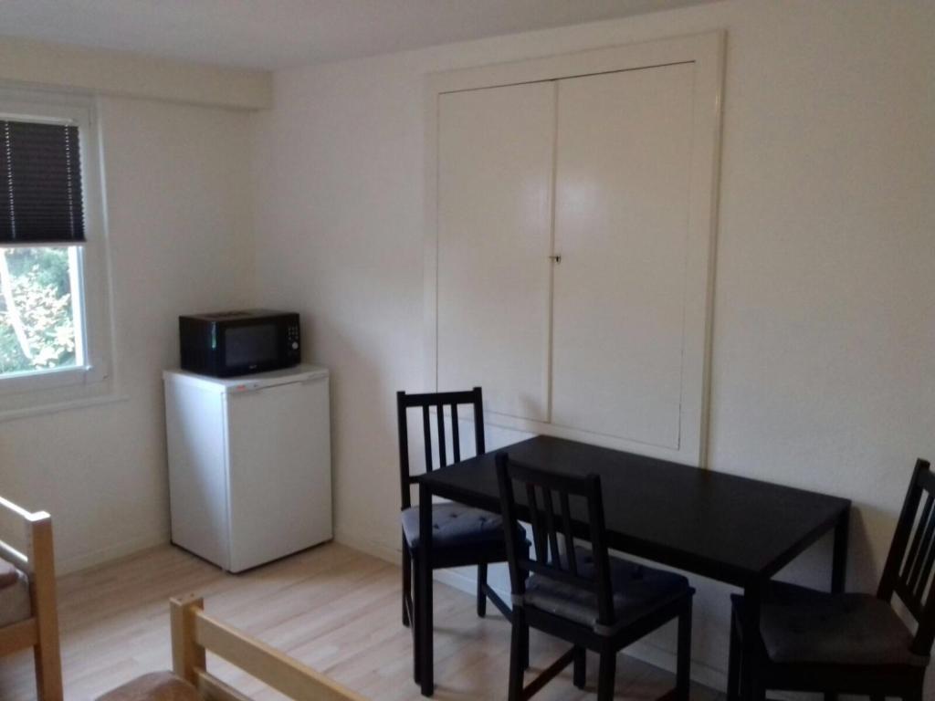 Kuchyň nebo kuchyňský kout v ubytování Hostel Airport