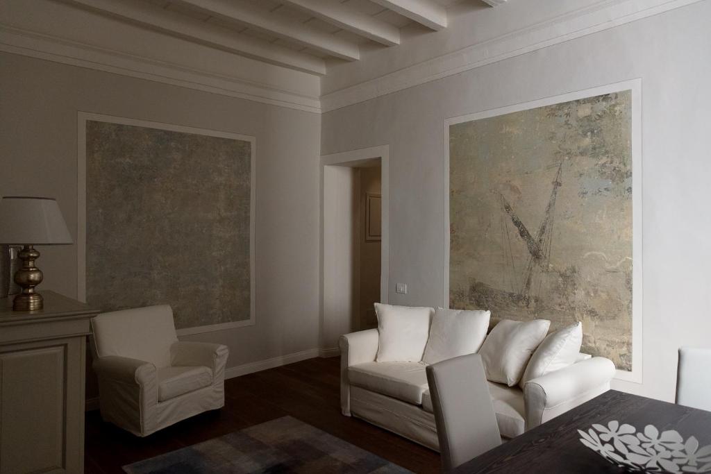 Posedenie v ubytovaní Casini’s house