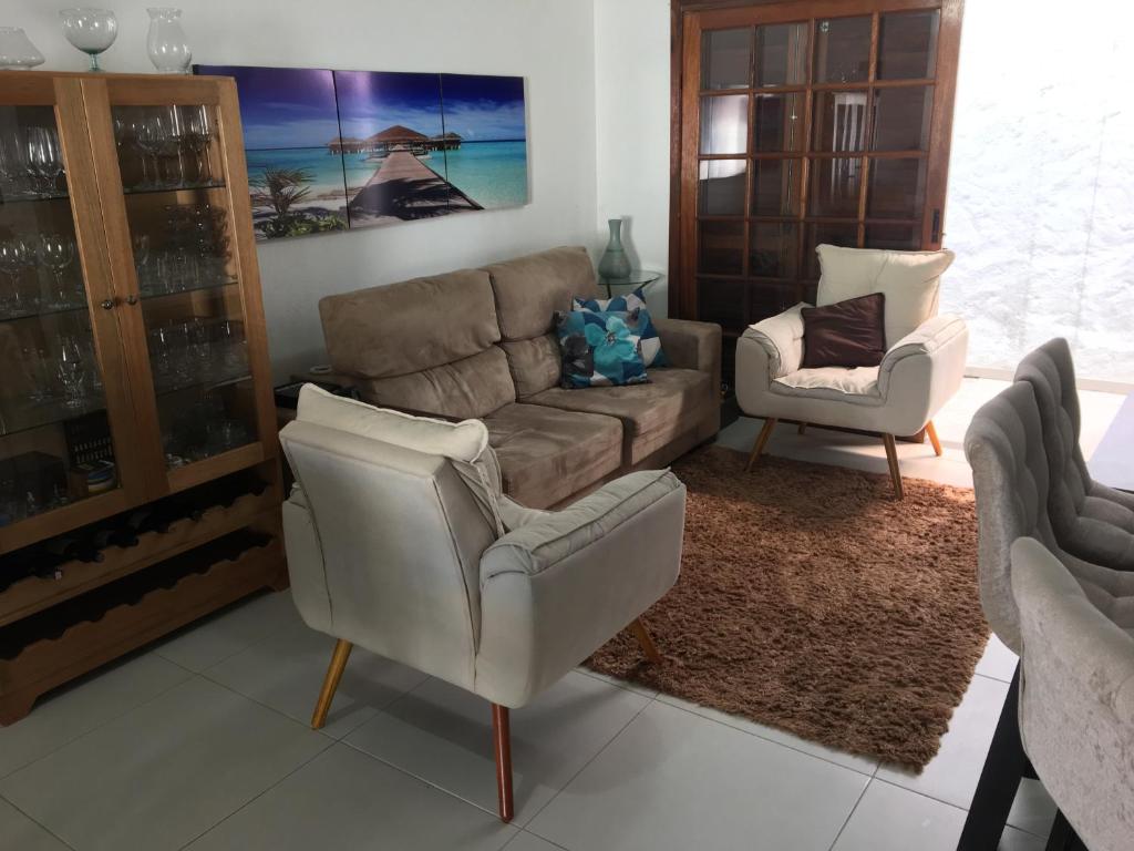  Casa de 2 dormitórios – Canasvieiras – Próxima ao Mar